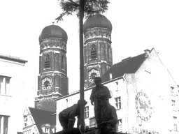 1954.07.11 Aufbau Tivoli Theater_26